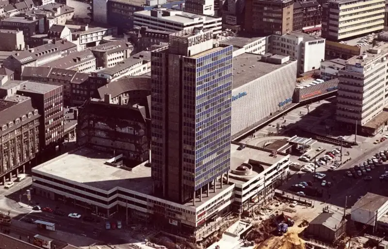 Erwerb des IWO Hochhauses