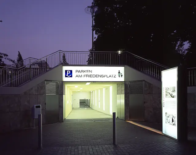 Parken am Friedensplatz